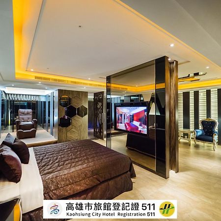 薇風情汽車旅館 - 鳳山館 Kaohsiung Dış mekan fotoğraf